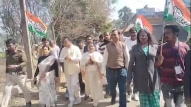 আউশগ্রাম ১: জাঁকজমকপূর্ণভাবে উদ্বোধন করা হল উক্তা প্রিমিয়ার লিগের, ফিতে কেটে প্রতিযোগিতার সূচনা করলেন প্রাক্তন সভাধিপতি দেবু টুডু