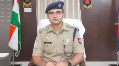 मुगलसराय: मुगलसराय पुलिस अधीक्षक चन्दौली आदित्य लांग्हे का बड़ा प्रशासनिक फेरबदल, 6 निरीक्षकों और 1 उपनिरीक्षक का हुआ तबादला