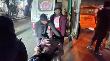 तरबगंज: वजीरगंज के डुमरियाडीह तरबगंज मार्ग पर पैदल जा रहे राहगीर को पिकअप ने चपेट में लिया, गोंडा मेडिकल कॉलेज में हो रहा इलाज