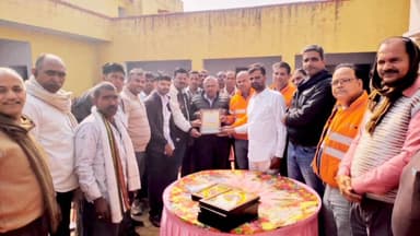 हुरड़ा: आगुचा सामुदायिक भवन को मिले 52 पंखे, खान मजदूर संघ की सराहनीय पहल