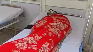 फिरोज़ाबाद: जिला जेल जलेसर रोड पर साइकिल और बाइक में हुई भिड़ंत, हादसे में दो लोग घायल