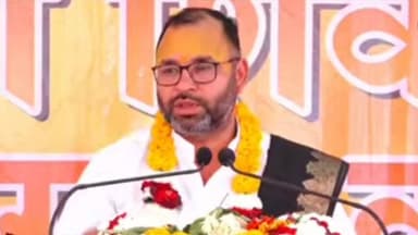 सनावद: सनावद में शिव महापुराण कथा के दूसरे दिन पंडित देवेंद्र शास्त्री ने कहा- शिव साधना, ध्यान और योग भी है