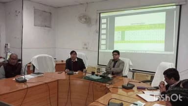 रामपुर नैकिन: सीधी जिले के कलेक्ट्रेट सभागार में बैठक संपन्न, कलेक्टर ने मतदाता सूची में त्रुटि सुधारने के निर्देश दिए