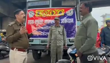 चांडिल: चौका थाना क्षेत्र में यातायात पुलिस ने विभिन्न जगहों पर चलाया सड़क सुरक्षा अभियान