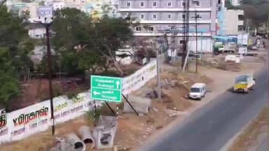 சூளகிரி: காமன்தொட்டியில் ரியல் எஸ்ட்டெட் அதிபரை போலிசார் எனக்கூறி காரில் கடத்தி 30 லட்சம் ரூபாய் பணம் கேட்டு மிரட்டல்: 4பேரை கைது