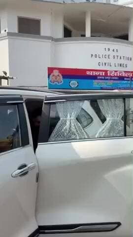 रामपुर: थाना सिविल लाइंस में डीएम और एसपी ने बच्चों के खेल को देखकर हैरानी जताई, बोले- मोबाइल से बच्चे हुए दूर