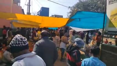 ফরিদপুর দুর্গাপুর: দুর্গাপুর ফরিদপুর ব্লকের নতুনডাঙ্গা বনগ্রাম বাজারে মোবাইল ও মানিব্যাগ চুরির অভিযোগে গ্রেপ্তার ১