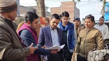 नवादा: जिला पदाधिकारी के निर्देश पर अधिकारियों ने किसान पंजीकरण का किया निरीक्षण