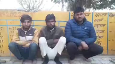 आमेर: मोखमपुरा थाना पुलिस ने कार्रवाई करते हुए ऊंटों की तस्करी करने वाले 3 जनों को किया गिरफ्तार