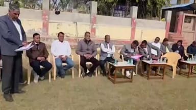 नवलगढ़: राजस्थान स्टेट की अंडर 17 फुटबॉल टीम नेशनल प्रतियोगिता के लिए नवलगढ़ से प्रशिक्षण के बाद हुई रवाना