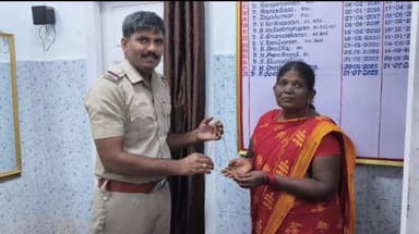 செய்யூர்: மேல்மருவத்தூரில் கீழே கடந்த மூன்று அறை சவரன் தங்க நகை உரியவரிடம் ஒப்படைக்கப்பட்டது