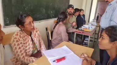 बनखेड़ी: बनखेड़ी के शासकीय महाविद्यालय में लगा स्वास्थ्य शिविर, विद्यार्थियों ने स्वास्थ्य एवं नेत्र परीक्षण कराया