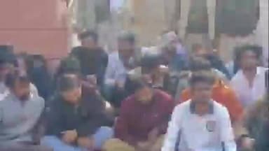 जोधपुर: जोधपुर जिला पुलिस और देव नगर थाना पुलिस ने संयुक्त कार्रवाई में 23 जुआरियों को गिरफ्तार किया, राशि और सामग्री बरामद