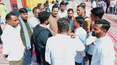 घट्टिया: विधायक सतीश मालवीय ने कार्यकर्ताओं से मुलाकात कर उनकी समस्याएँ सुनीं