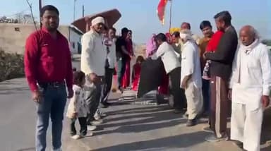 खातेगांव: आस्था: 2 वर्ष पहले बेटे की तबीयत खराब होने पर लिया था संकल्प, मन्नत पूरी होने पर 25 किमी की दंडवत यात्रा की