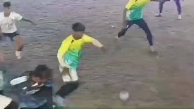 ফলতা: বেলিয়াডাঙ্গা যুববৃন্দ ক্লাবের পক্ষ থেকে নক আউট ধাপাস বল প্রতিযোগিতার আয়োজন করা হয়