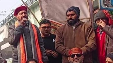 नजफगढ़: द्वारका मोड़ पर गुरुओं के अपमान के खिलाफ भाजपा का विरोध प्रदर्शन