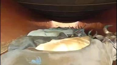 केळापूर: दोन वाहनातून तेरा जनावरांची सुटका पाच जणांविरुद्ध गुन्हे दाखल पांढरकवडा पोलिसांची सुन्ना गावाजवळ कारवाई