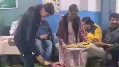 छिंदवाड़ा नगर: वर मेमोरियल फाउंडेशन ने चंदन गांव बालक आश्रम में दिव्यांग बच्चों के लिए पलंग पेटी दान की