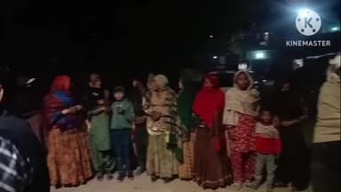 कैलारस: एमडीएस स्थित काली माता मंदिर में समाजसेवियों ने जरूरतमंदों को कंबल वितरित किए