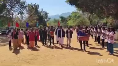 कुचाई: सियाडीह में अभिभावक दिवस आयोजित, विधायक दशरथ गागराई हुए शामिल