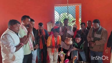 लोहंडीगुडा: चित्रकोट प्रतापेश्वर महादेव स्थित शिव मंदिर में भाजपा कार्यकर्ताओं ने की पूजा-अर्चना, मनाया सोमनाथ स्वाभिमान पर्व