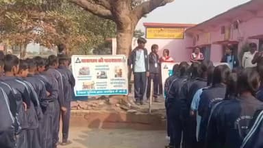 देवास: ग्राम सिंगावदा के शासकीय स्कूल में पुलिस ने चलाया जागरूकता अभियान