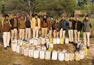 वृत्त नरसिंहपुर में अलग- अलग स्थानों से 3 हजार 460 किग्रा महुआ लाहन व 16 लीटर हाथ भट्टी मदिरा बरामद
आबकारी अधिनियम के त...