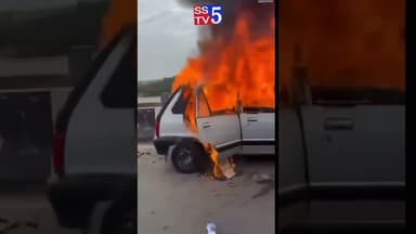 కరీంనగర్ వద్ద కారు దగ్ధం