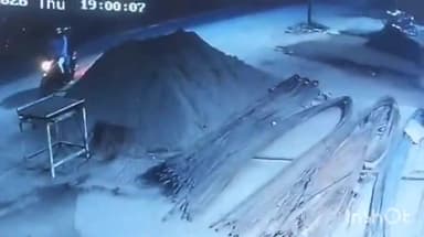 राघोगढ़: राघौगढ़: कोऑपरेटिव शाखा के बाहर से बाइक चोरी, सीसीटीवी में कैद हुए चोर, थाने में शिकायत