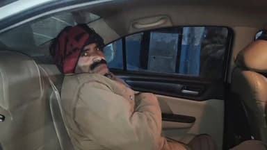 असालत गंज के समीप पिकअप की टक्कर से बाइक सवार अधेड़ गंभीर रूप से घायल सीएचसी में उपचार के बाद रेफर।