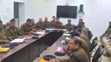 मुसाबनी: ग्रामीण एसपी ऋषभ गर्ग ने मुसाबनी डीएसपी संदीप भकत को दी शाबाशी, 2026 में बेहतर कार्य के दिए निर्देश