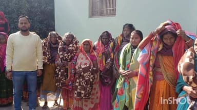 सतगावां: मरचोई मुखिया उत्तम सिंह ने निजी कोष से सैकड़ों कंबल बांटे