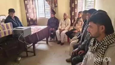 मधेपुर: प्रखंड कार्यालय में एमओ ने जनवितरण प्रणाली विक्रेताओं संग की बैठक, पीडीएस डीलरों को ई-केवाईसी का निर्देश