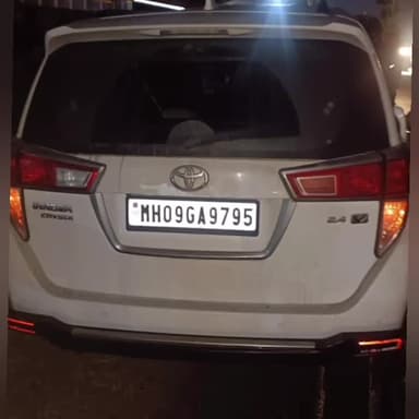 ಚಿತ್ರದುರ್ಗ: ತಮಟಕಲ್ಲು ಬ್ರೀಡ್ಜ್ ಬಳಿ ಭೀಕರ ಅಪಘಾತ: ಇಬ್ಬರು ಸಾವು, ಡಿವೈಎಸ್ಪಿ ಸೇರಿ ಮೂವರು ಪಾರು