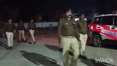 धरमपुरी: धरमपुरी नगर में मकर संक्रांति, बसंत पंचमी के मद्देनज़र पुलिस ने किया फ्लैग मार्च