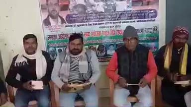 अरवल में रेल आंदोलन के सूत्रधार मनोज सिंह यादव के अध्यक्षता में बैठक किया गया!