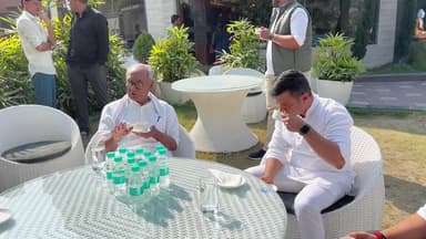 आज इंदौर में राजा साहब से सौजन्य मुलाकात हुई।❤️
#ravidangiindore #indore #congress