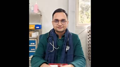 मदनपुर: स्वास्थ्य मंत्री मंगल पाण्डेय ने मदनपुर में पदस्थापित डा. कु. जय को दिया अनुशंसा पत्र