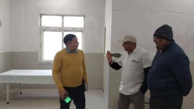 पूरनपुर: सीएचसी में टीम के आगमन से पहले महिला अस्पताल और सीएचसी की सफाई व्यवस्था की गई दुरुस्त