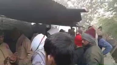 पयागपुर: पयागपुर कस्बा के तालाब में मिला मां और दो बेटियों का शव, जांच में जुटी पुलिस