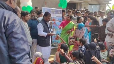 মন্দিরবাজার: চাঁদপুর চৈতন্যপুর গ্রাম পঞ্চায়েতে উন্নয়নের পাঁচালী প্রচারে উপস্থিত মন্দিরবাজারের বিধায়ক