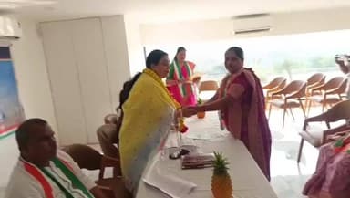 ગરૂડેશ્વર: મહિલા કોગ્રેસ સમિતિ બેઠક ગરૂડેશ્વર ખાતે યોજાઈ હેમલતાબેન ચૌધરી AICC સચિવ ગુજરાત મહિલા કોંગ્રેસ પ્રભારી ડો,સંજુ દીક્ષિત