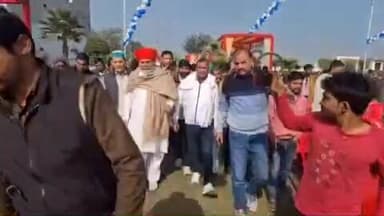 खुर्जा: खुर्जा के सामाजिक कार्यक्रम में पहुंचे राकेश टिकैत, दिया बड़ा बयान