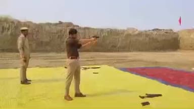 ज्ञानपुर: भदोही पुलिस अधीक्षक अभिमन्यु मांगलिक ने किया फायरिंग अभ्यास