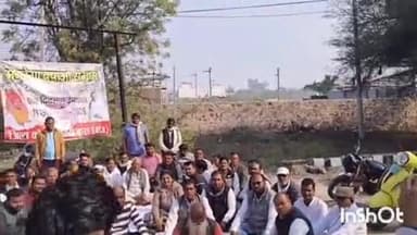 बारां: मनरेगा बचाओ संग्राम को लेकर कांग्रेस पार्टी ने जिला कलेक्ट्रेट परिसर में महात्मा गांधी की प्रतिमा के सामने रखा उपवास