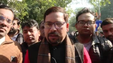 साकेत: आप विधायक संजीव झा का आरोप, बीजेपी ने ओछी राजनीति के लिए गुरु साहिब का नाम घसीटा