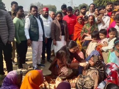 मछलीशहर: मछली शहर की विधायक डॉ. रागिनी सोनकर ने क्षेत्र भ्रमण कर लोगों के बीच पहुंची