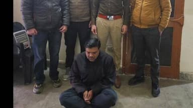 हिसार: हिसार पुलिस ने शेयर ट्रेडिंग में ₹96.61 लाख की साइबर ठगी के एक और आरोपी को किया गिरफ्तार, दो मोबाइल बरामद