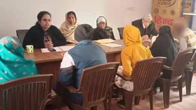 गोंडा: महिलाथाना में आयोजित परिवार परामर्श केंद्र में परामर्शदाताओं के समझाने पर 04 बिछड़े जोड़े एक साथ रहने को हुए राजी